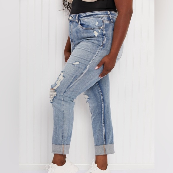 Judy Blue “Fiona” double cuffed distressed boyfriend jeans NEW - Picture 8 of 8